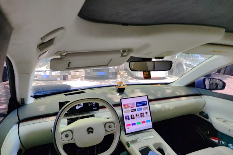 Used Nio ET7 2022 75 kWh Headliner