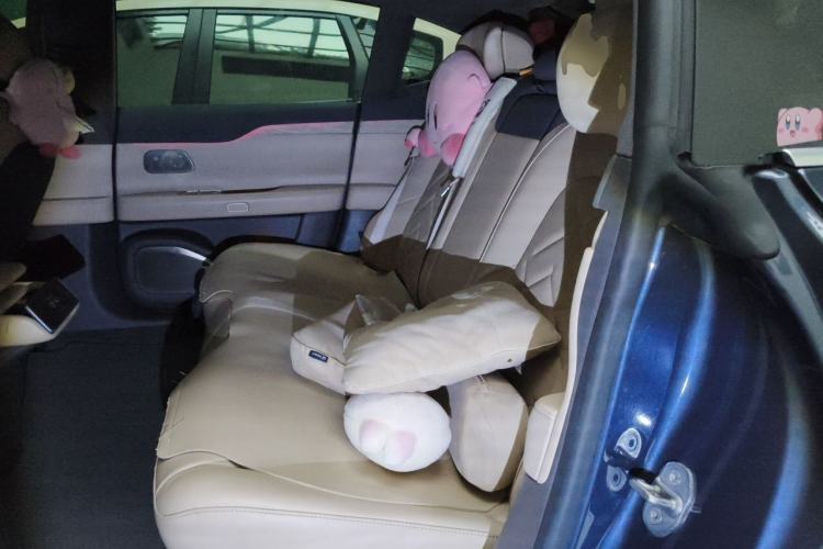 Used Nio ET7 2022 100kWh First Edition Left Rear Seat