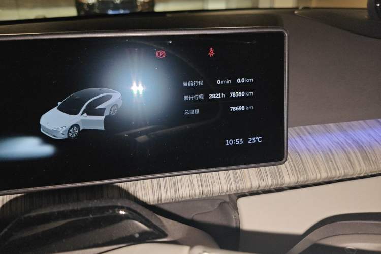 Used Nio ET7 2022 100 kWh Odometer Close Up