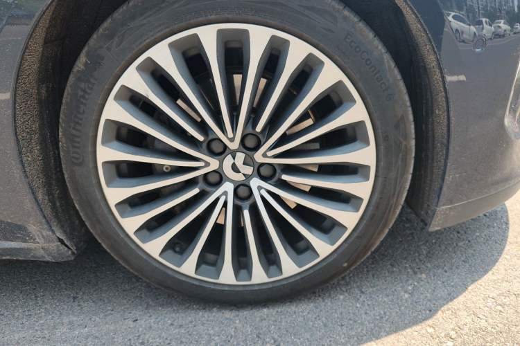 Used Nio ET7 2022 100kWh First Edition Right Front Wheel Hub