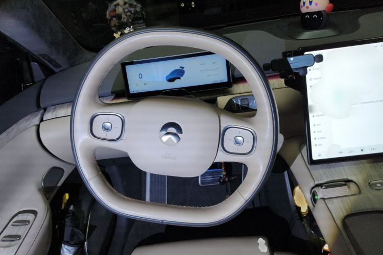 Used Nio ET7 2022 100kWh First Edition Steering Wheel