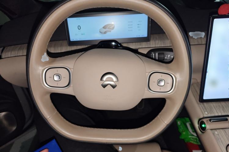 Used Nio ET7 2022 75 kWh Steering Wheel