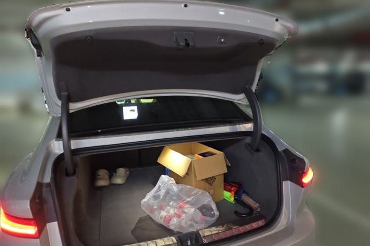 Used Nio ET7 2022 75 kWh Trunk