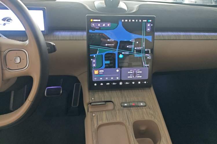 Used Nio ET7 2022 75 kWh Audio And AC Panel