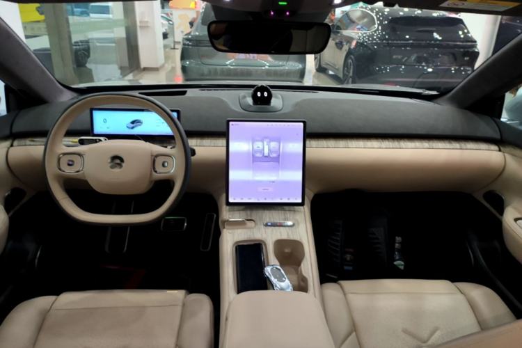 Used Nio ET7 2022 100kWh First Edition Center Console