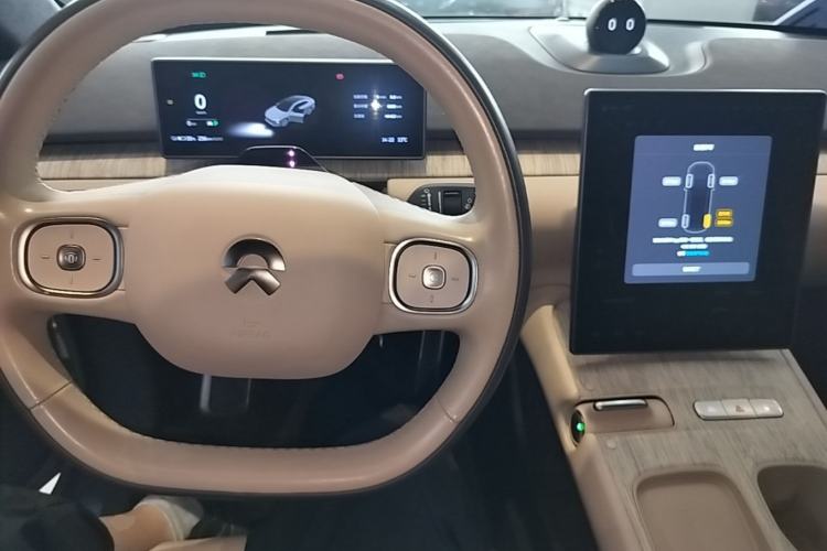 Used Nio ET7 2022 100kWh First Edition Center Console