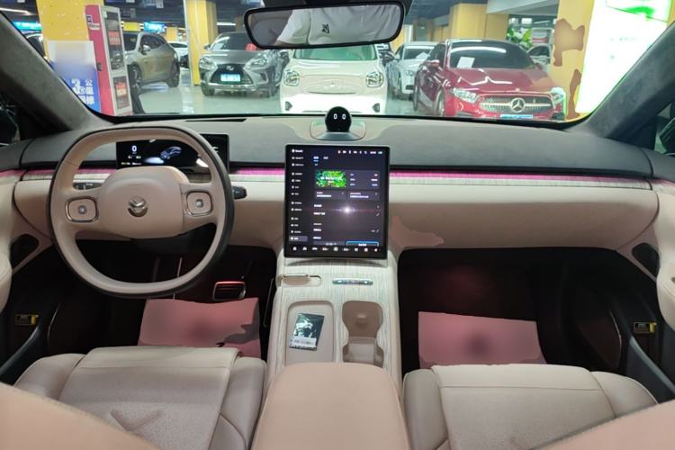 Used Nio ET7 2022 100kWh First Edition Center Console