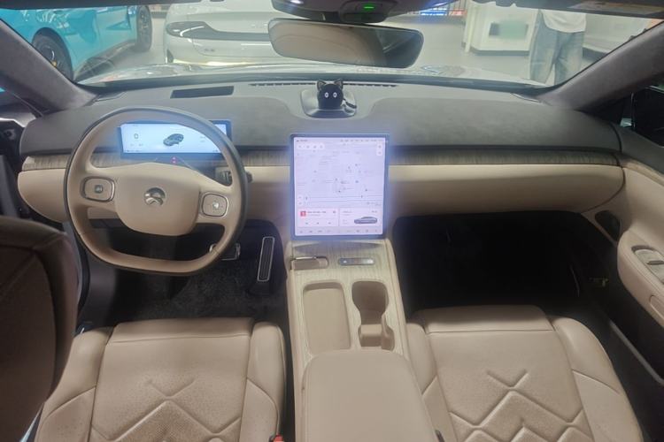 Used Nio ET7 2022 100kWh First Edition Center Console
