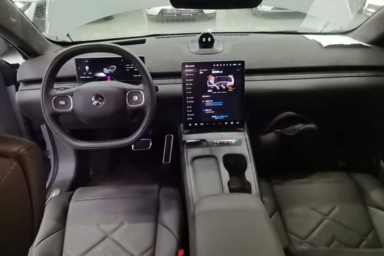 Used Nio ET7 2022 100kWh First Edition Center Console