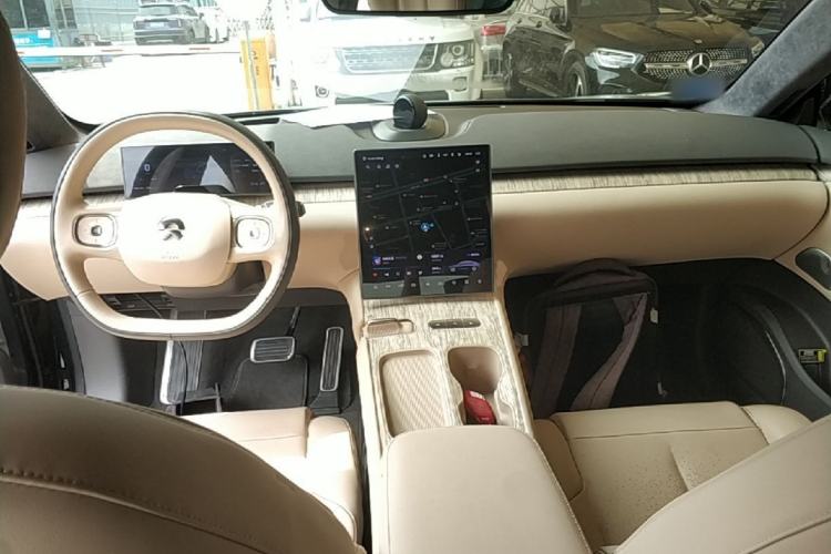 Used Nio ET7 2022 100kWh First Edition Center Console