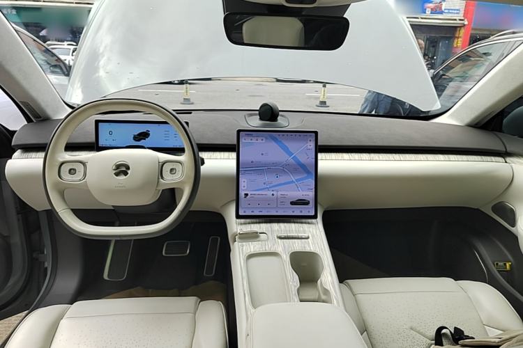 Used Nio ET7 2022 100kWh First Edition Center Console