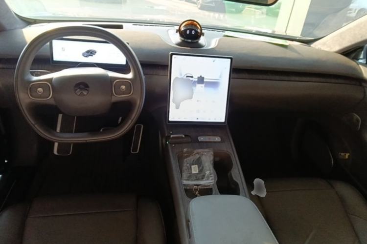 Used Nio ET7 2022 100kWh First Edition Center Console
