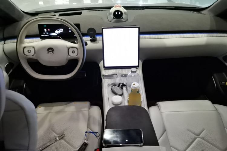 Used Nio ET7 2022 100kWh First Edition Center Console