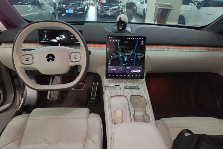 Used Nio ET7 2022 100kWh First Edition Center Console