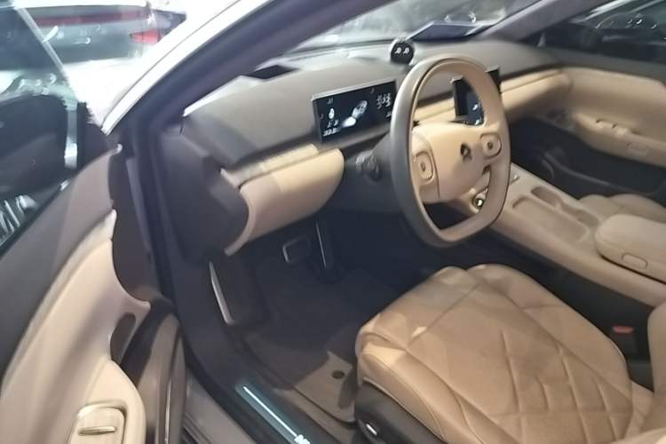 Used Nio ET7 2022 100kWh First Edition Driver Seat