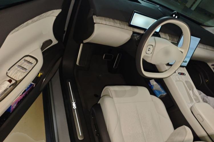 Used Nio ET7 2022 75 kWh Driver Seat