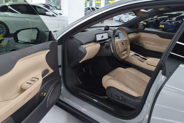 Used Nio ET7 2022 75 kWh Driver Seat