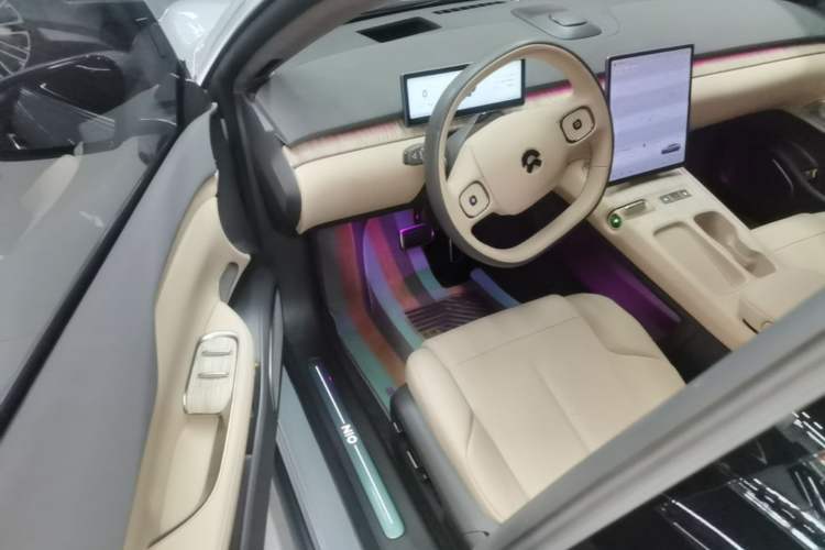 Used Nio ET7 2022 75 kWh Driver Seat