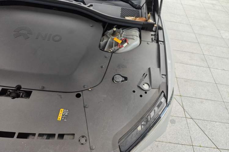 Used Nio ET7 2022 75 kWh Engine Bay Left