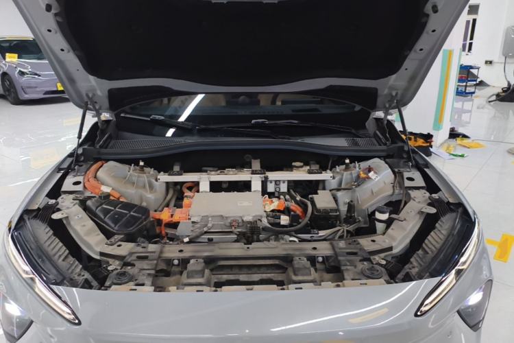 Used Nio ET7 2022 75 kWh Engine Bay