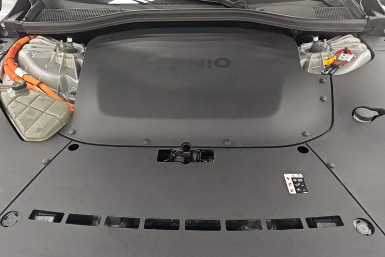 Used Nio ET7 2022 75 kWh Engine Bay