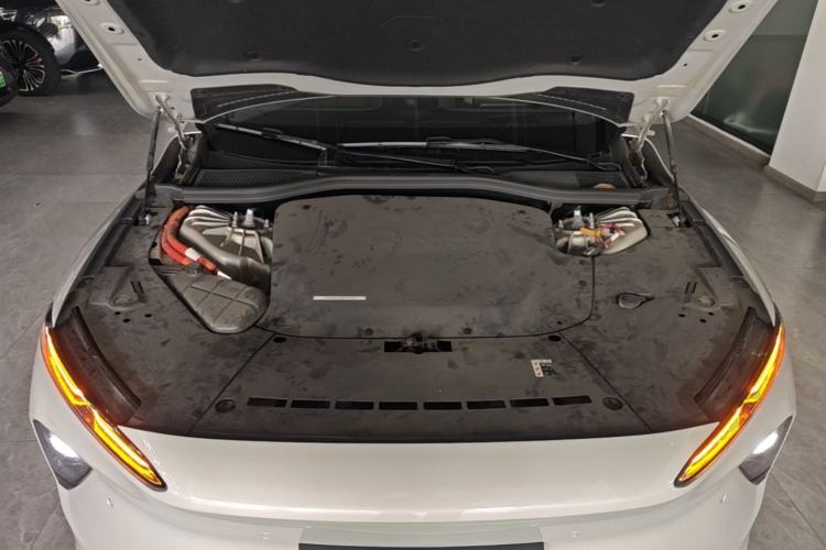 Used Nio ET7 2022 75 kWh Engine Bay