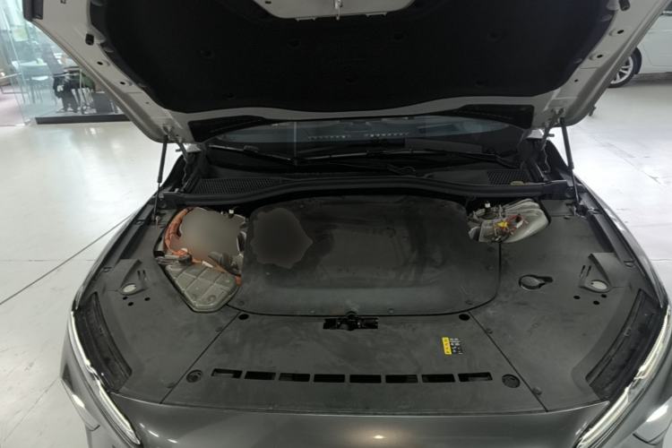 Used Nio ET7 2022 75 kWh Engine Bay