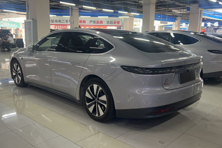 Used Nio ET7 2022 75 kWh Exterior 2