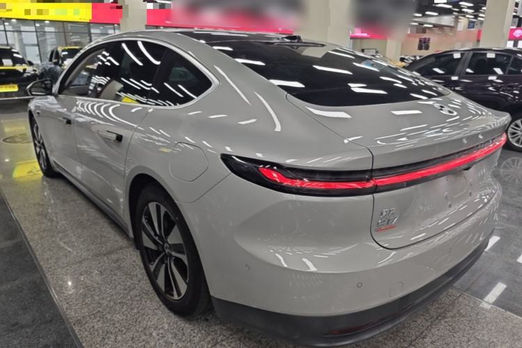 Used Nio ET7 2022 75 kWh Exterior 2