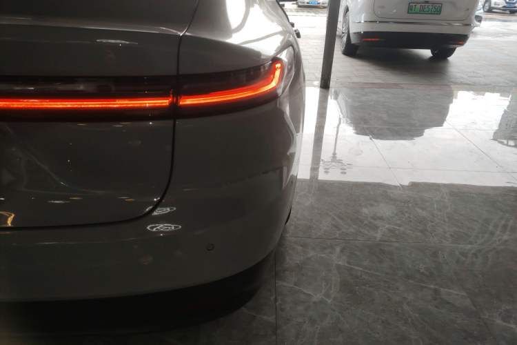 Used Nio ET7 2022 75 kWh Exterior 3