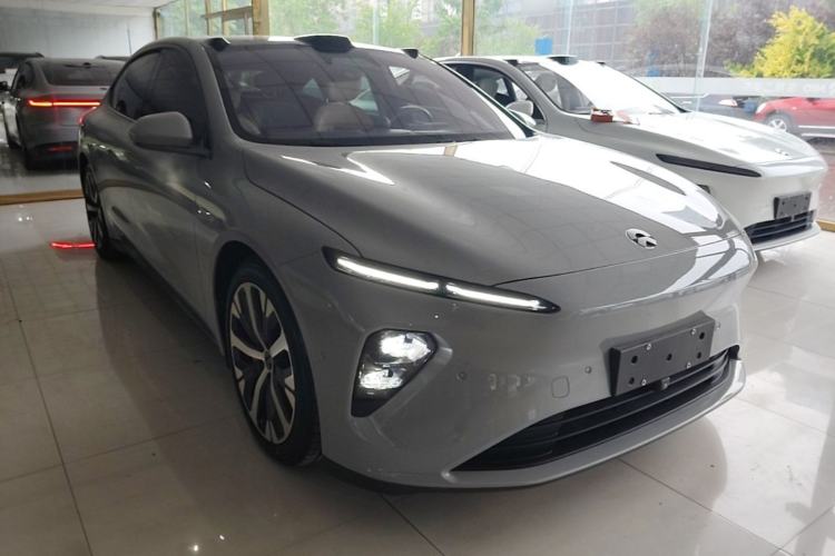 Used Nio ET7 2022 100kWh First Edition Front Right 45 Deg