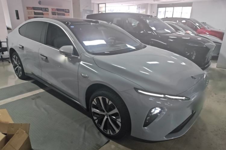 Used Nio ET7 2022 100kWh First Edition Front Right 45 Deg
