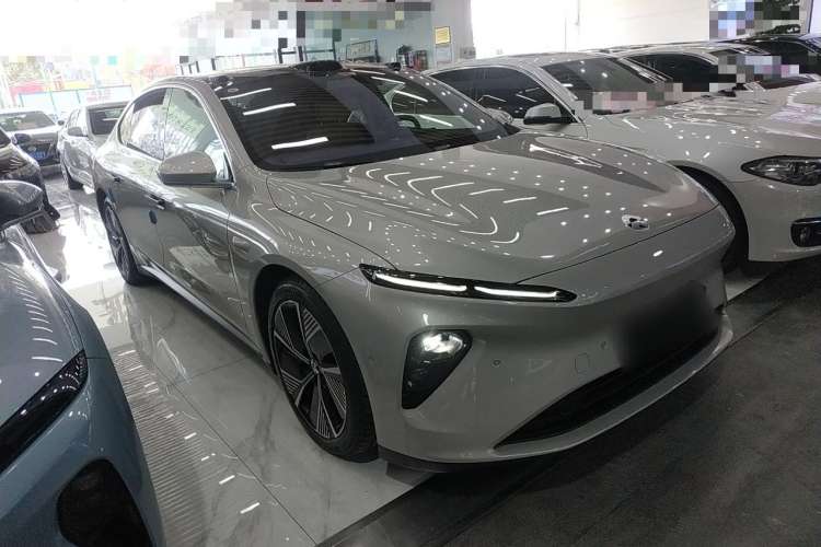 Used Nio ET7 2022 100kWh First Edition Front Right 45 Deg