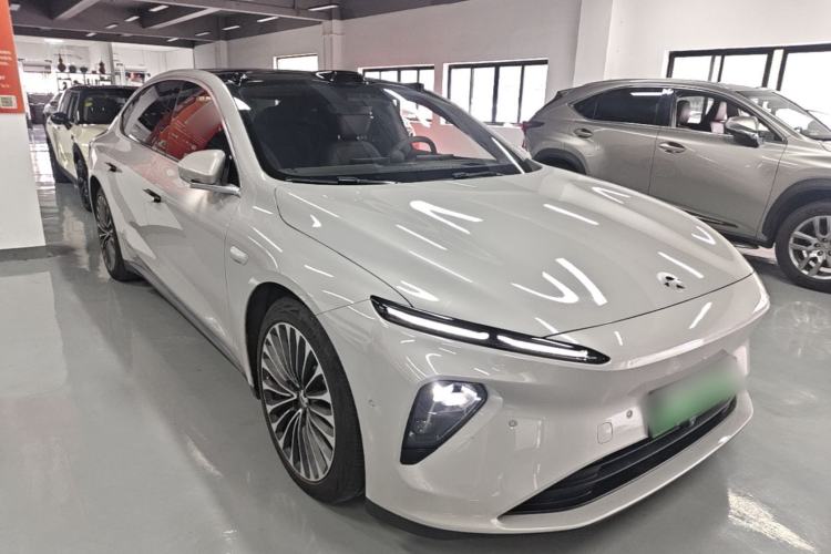 Used Nio ET7 2022 100kWh First Edition Front Right 45 Deg