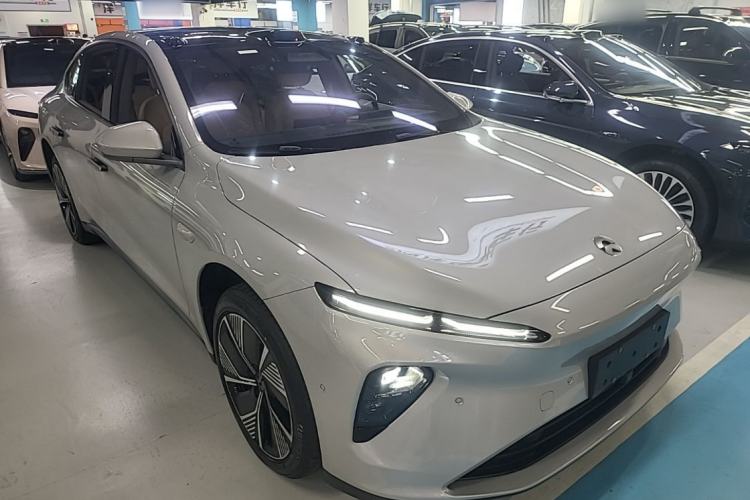 Used Nio ET7 2022 100kWh First Edition Front Right 45 Deg