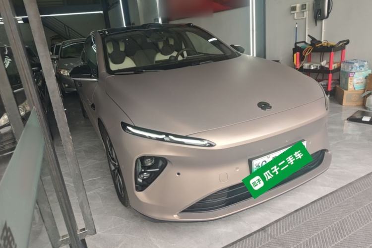 Used Nio ET7 2022 75 kWh Front Right 45 Deg