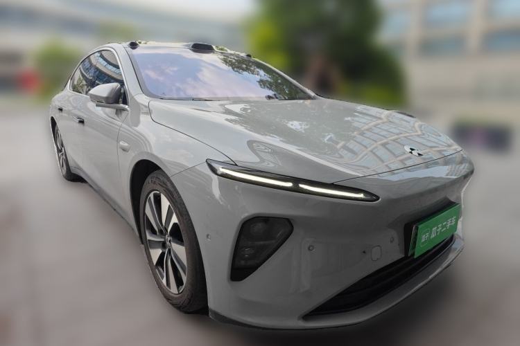 Used Nio ET7 2022 75 kWh Front Right 45 Deg