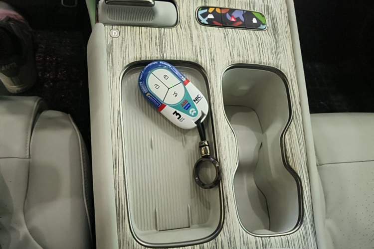 Used Nio ET7 2022 75 kWh Gear Lever