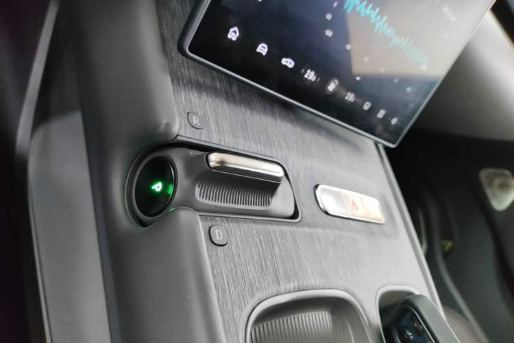 Used Nio ET7 2022 100kWh First Edition Gear Lever