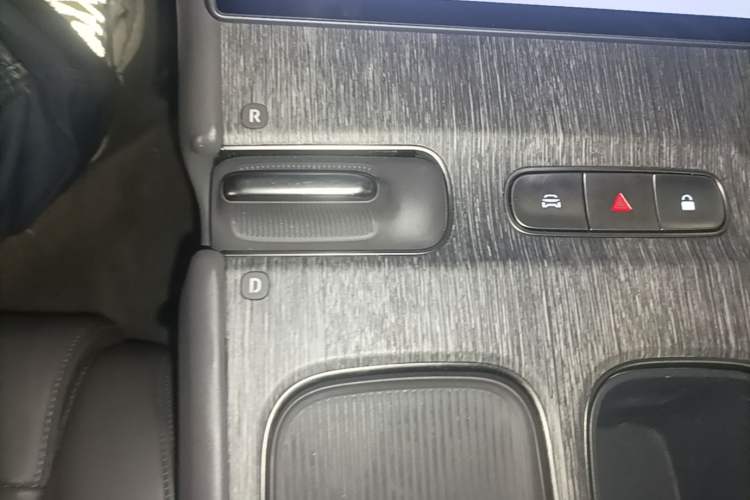 Used Nio ET7 2022 100kWh First Edition Gear Lever