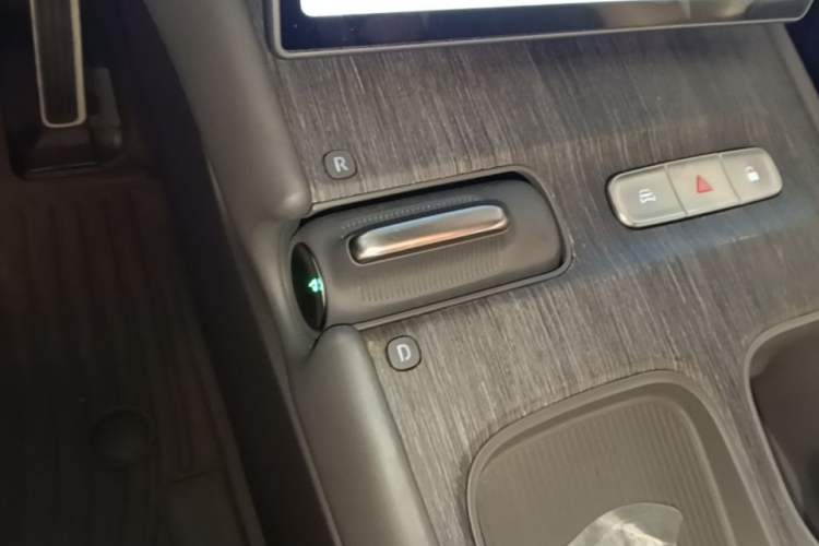 Used Nio ET7 2022 100kWh First Edition Gear Lever
