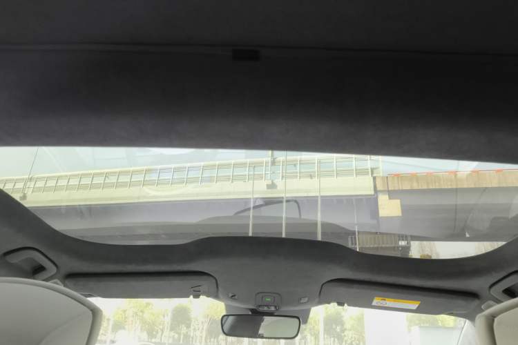 Used Nio ET7 2022 75 kWh Headliner