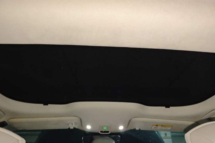 Used Nio ET7 2022 75 kWh Headliner
