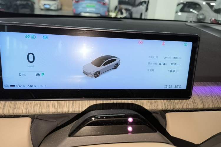 Used Nio ET7 2022 75 kWh Instrument Cluster