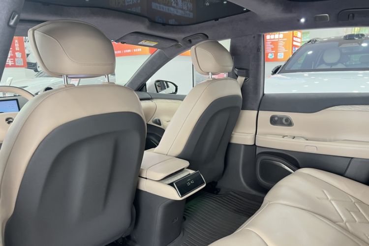 Used Nio ET7 2022 100kWh First Edition Interior 10