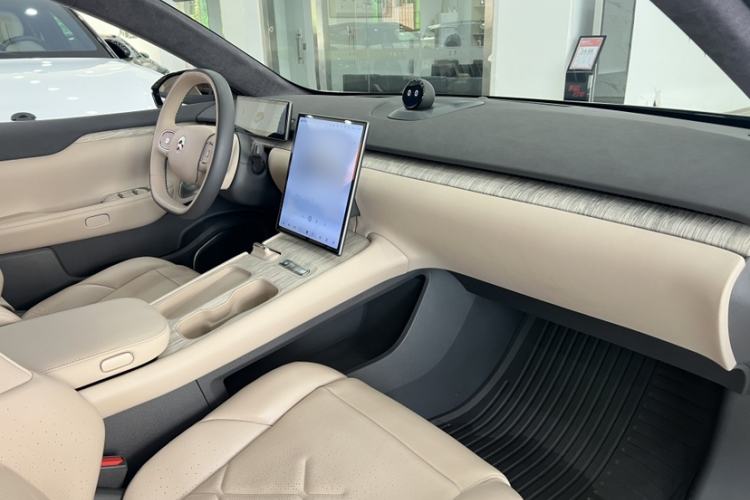 Used Nio ET7 2022 100kWh First Edition Interior 11