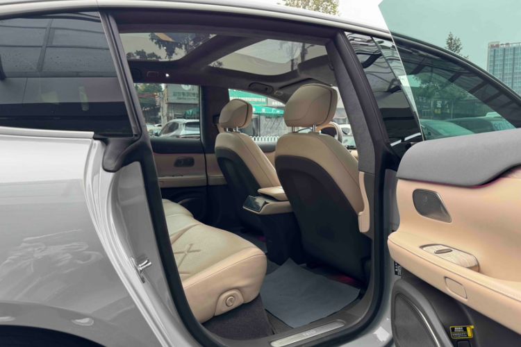 Used Nio ET7 2022 100kWh First Edition Interior 11