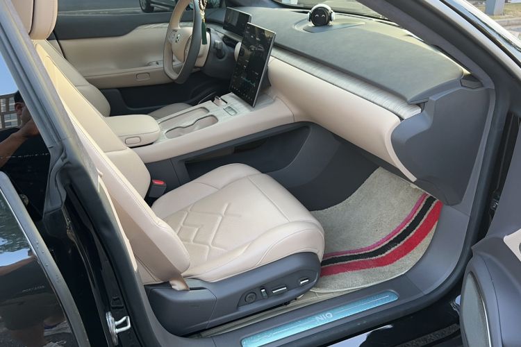 Used Nio ET7 2022 100 kWh Interior 12