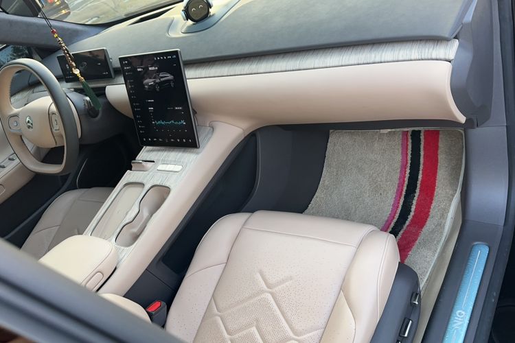 Used Nio ET7 2022 100 kWh Interior 13
