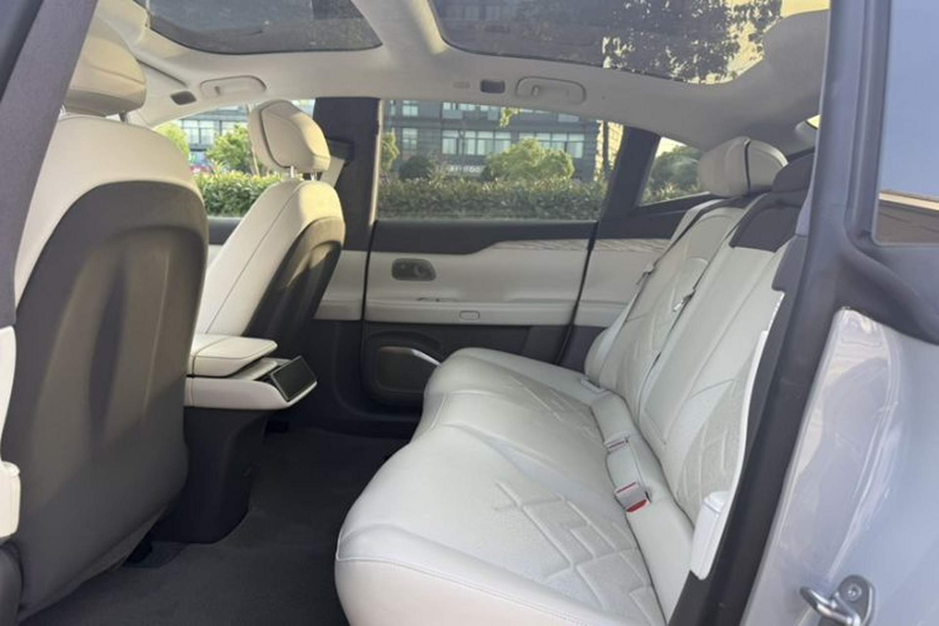 Used Nio ET7 2022 100kWh First Edition Interior 4